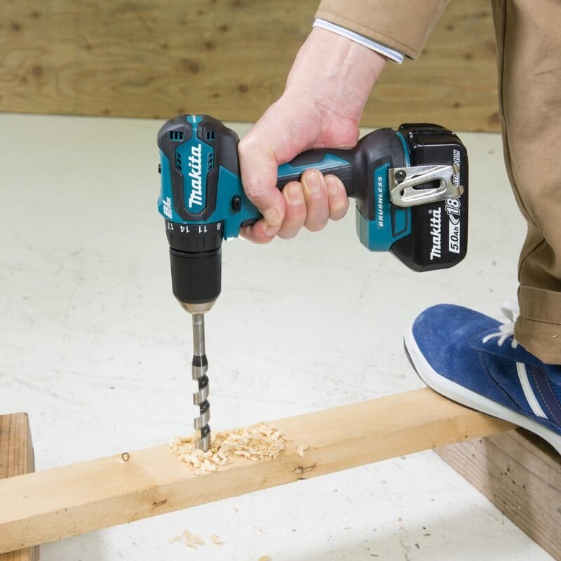 Makita DDF483RFJ 18V Li-Ion Cordless Driver Drill (BL)