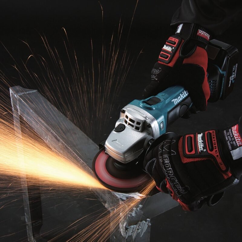 Makita DGA452RTJ 18VX Li-Ion 115mm Cordless Angle Grinder